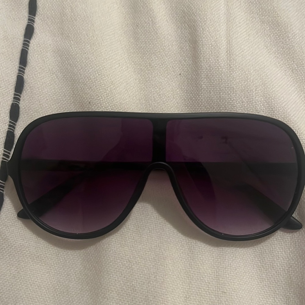 Black sunglasses